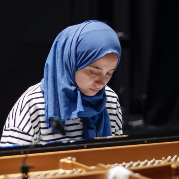 Büşra Kayıkçı